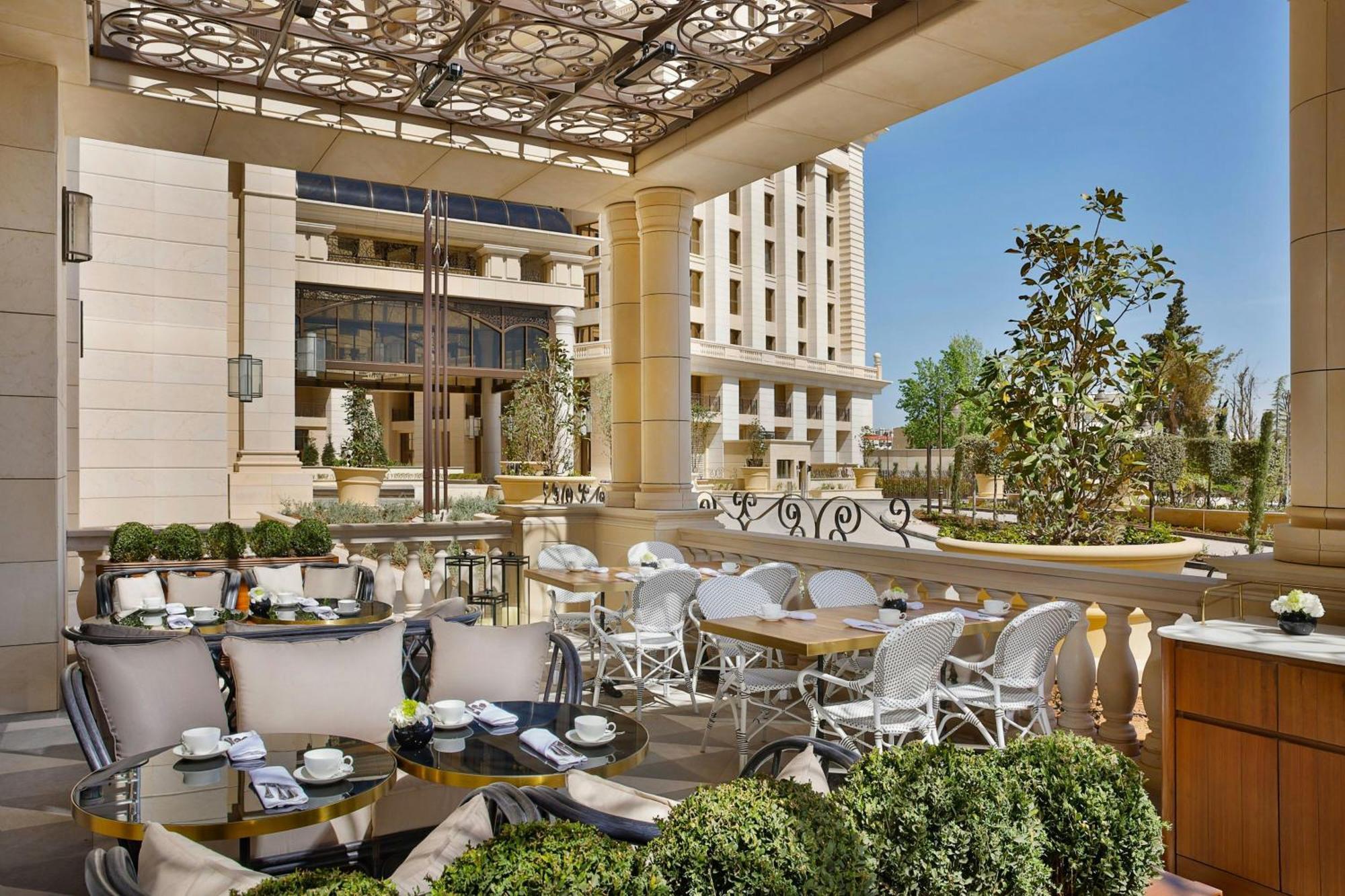 The Ritz-Carlton, Amman Hotel Exterior foto The Terrace