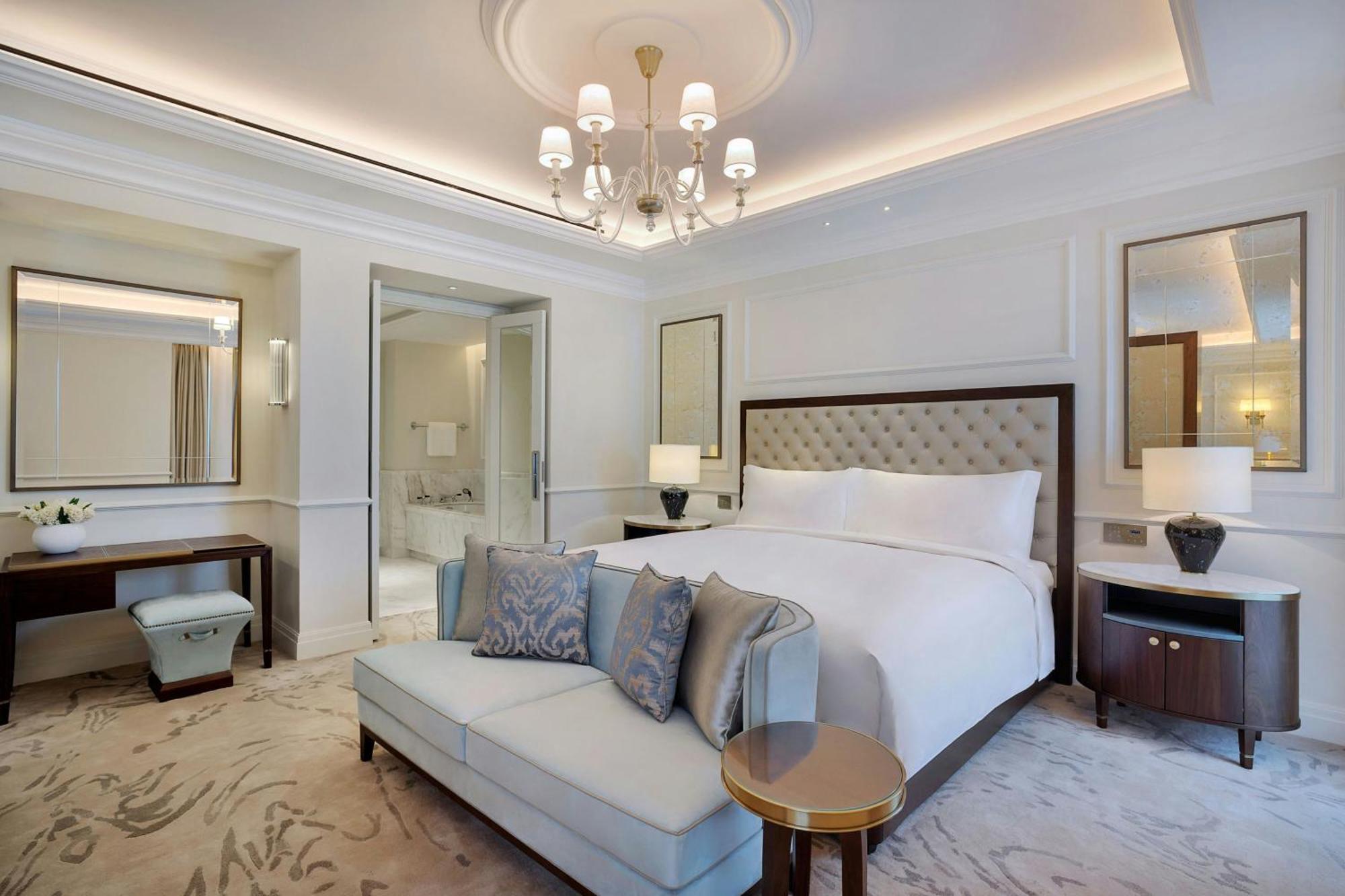 The Ritz-Carlton, Amman Hotel Exterior foto A bedroom at the hotel