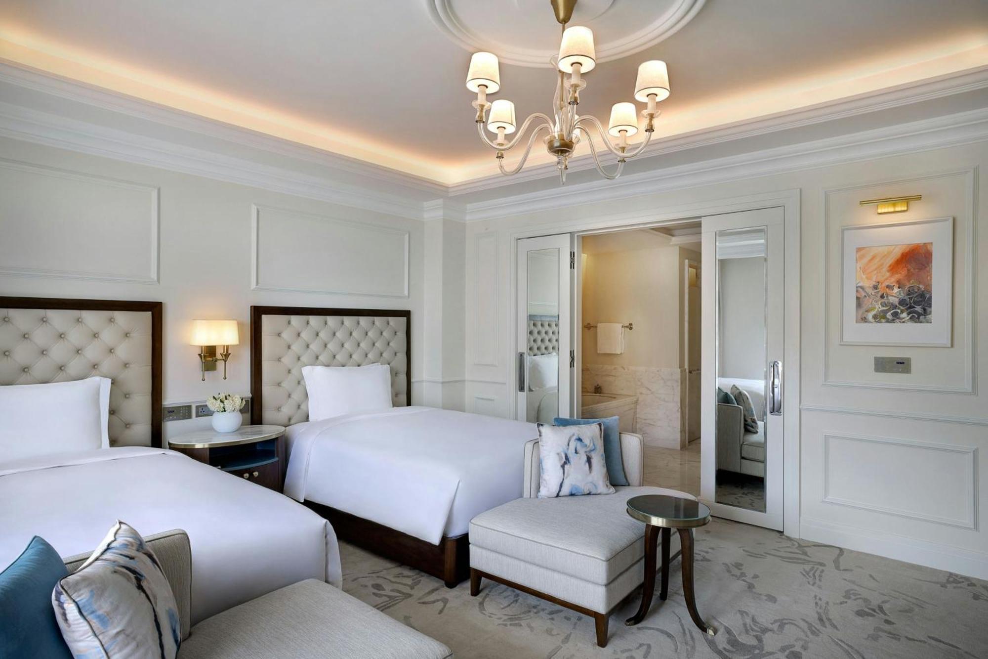 The Ritz-Carlton, Amman Hotel Exterior foto Deluxe Room